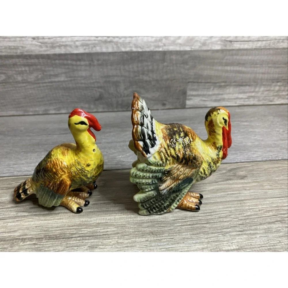 Ceramic Turkey Salt and Pepper Shaker Set W Corks Thanksgiving Seasonal Decor